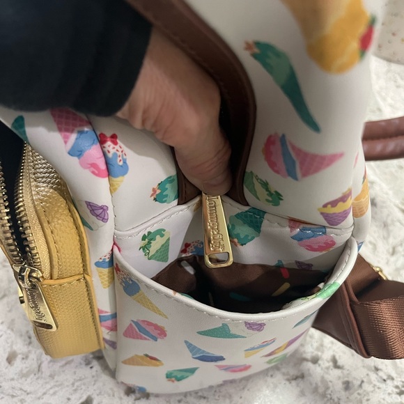 Disney Loungefly backpack - Picture 7 of 8